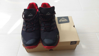 McKinley Wanderschuhe mit Karton